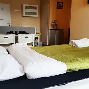 Walk Distance To Mokotow Business Park Apartament