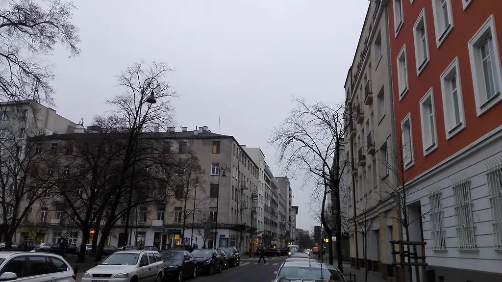 Klimatyczna Kawalerka W Centrum Warszawy Warsaw