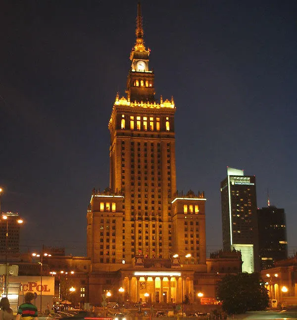 Klimatyczna Kawalerka W Centrum Warszawy Warsaw